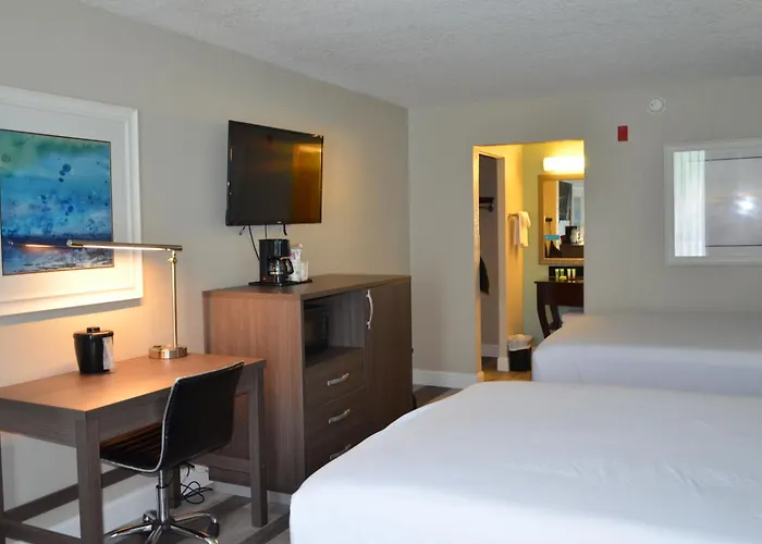 Opal Hotel & Suites (Adults Only)
