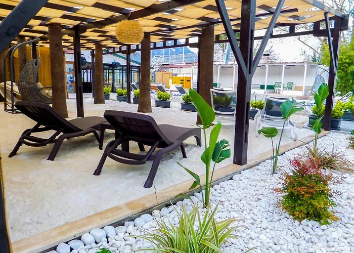 Zulu Hotel