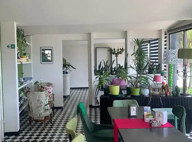 Seven Boutique Hotel