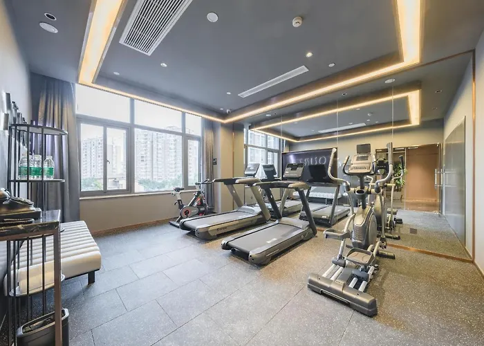 Atour Hotel Kunshan Baoyu Plaza North Changjiang Road