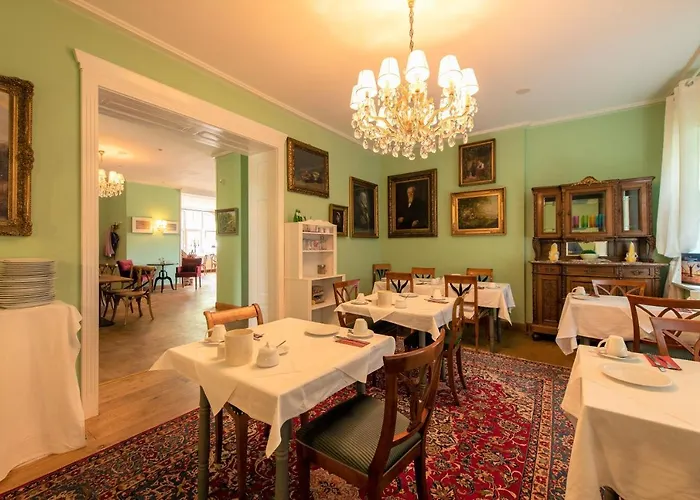 Hotel & Restaurant Raueneck