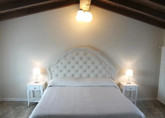Room & Breakfast C'Est La Vie Carpi