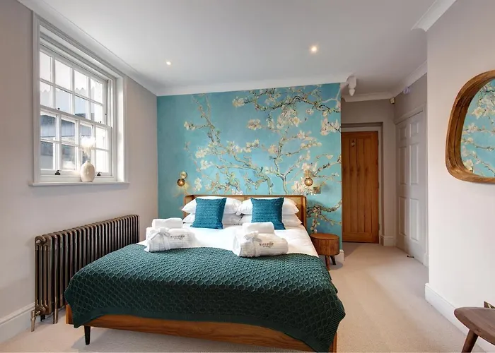 The Railway Hotel By Barefoot Retreats