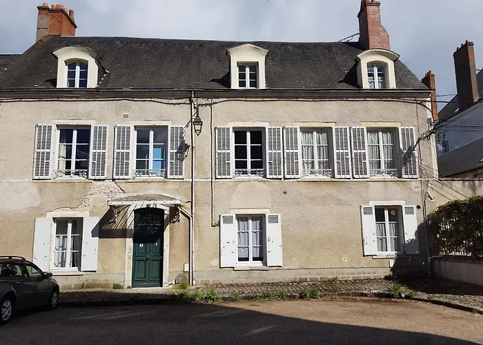 Le Cloitre Saint-Liphard