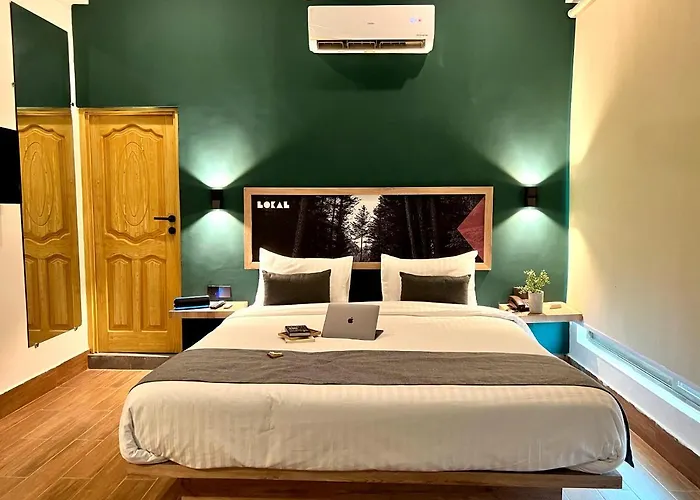 Lokal Rooms X Swat River