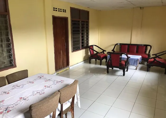 Hotel Miranda At Desa Wisata Berastagi