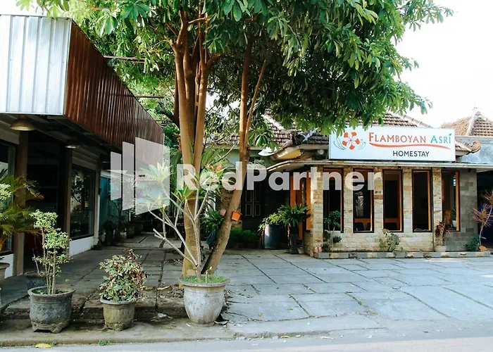 Flamboyan Asri Syariah Mitra Reddoorz Near Kampung Inggris Pare