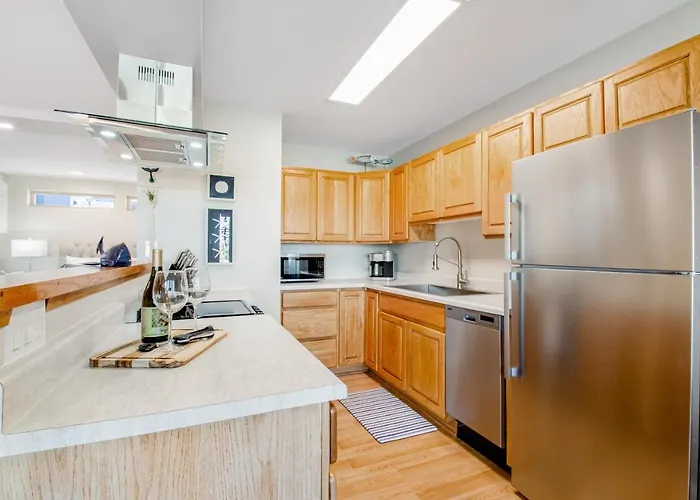 Port Angeles Water View Loft