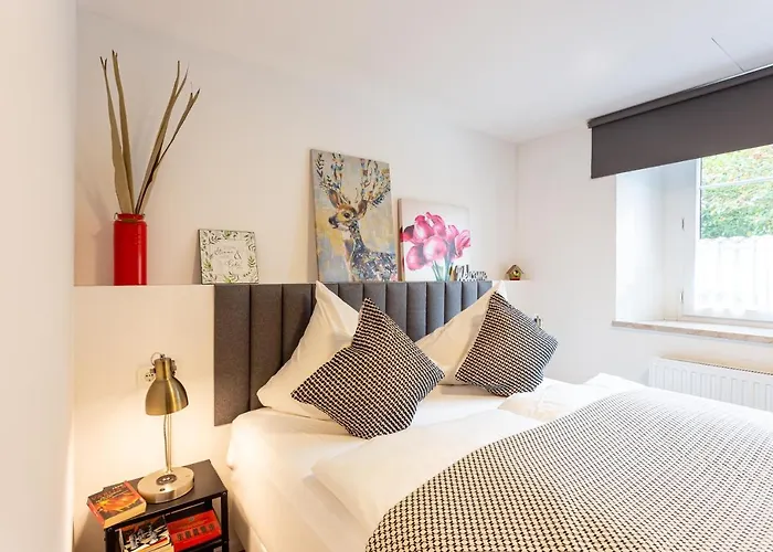 Landhotel Gutshof - Laendlich Geniessen - Geschaeftlich Gut Ankommen