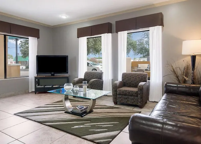 Quality Inn & Suites - Granbury
