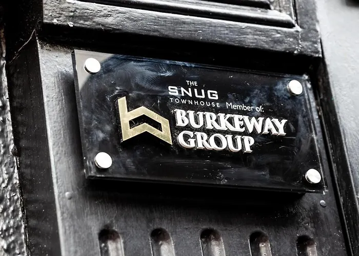 The Snug Townhouse