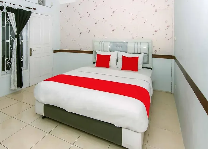 Zazadior Residence Syariah Near Pantai Padang Mitra Reddoorz