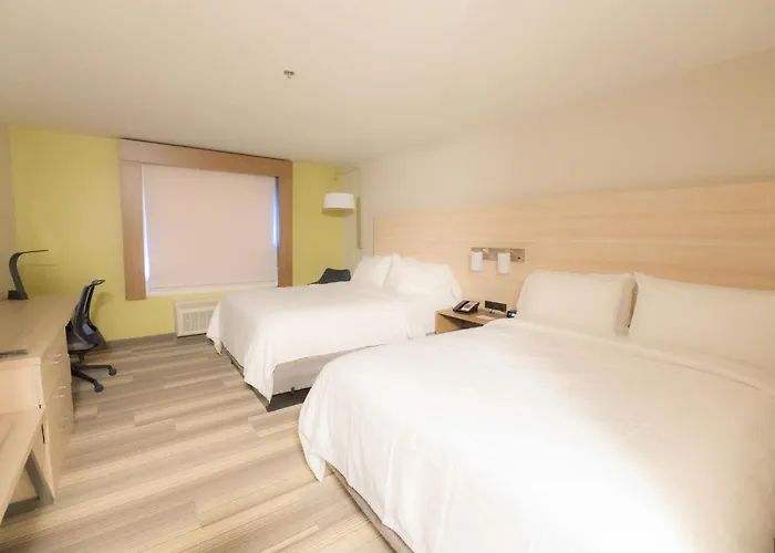 Holiday Inn Express & Suites Dayton East - Beavercreek By Ihg