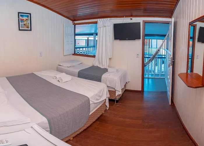 Amendoeira Praia Hotel
