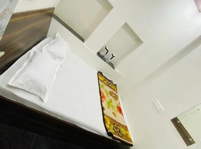 Hotel Arsh Palace