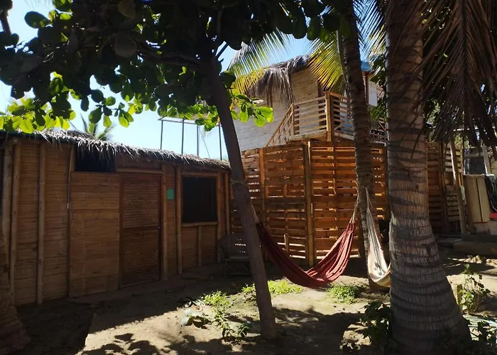 Los Almendros De Mancora
