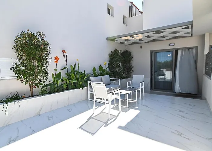 Rihios Hotel