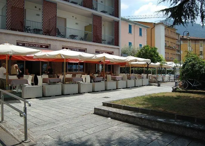 Ambra Hotel - The Only 3 Star Central Lakeside Hotel In Iseo