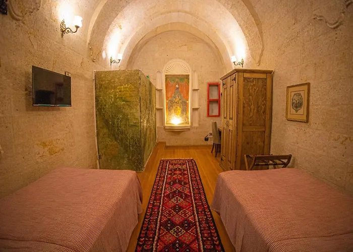 Pietra Cave Suites