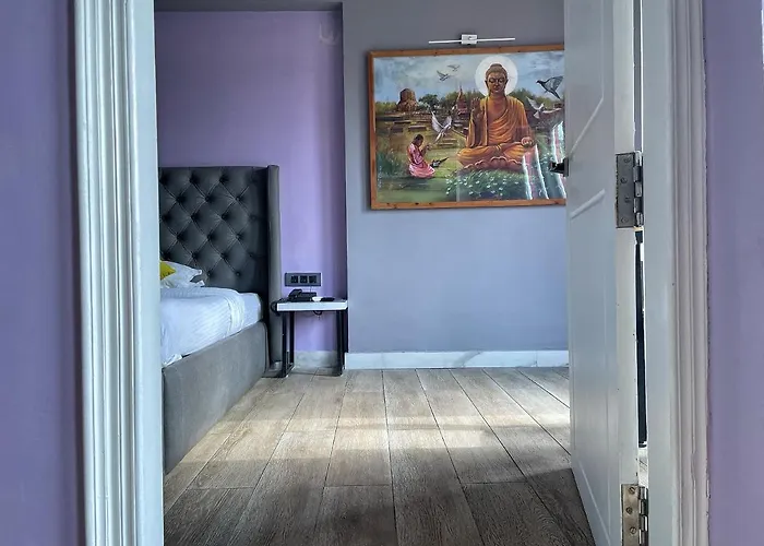 Via Varanasi - A Boutique Hotel At Assi Ghat