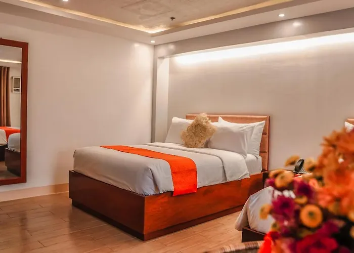 Aya Hotel & Residences Clarin