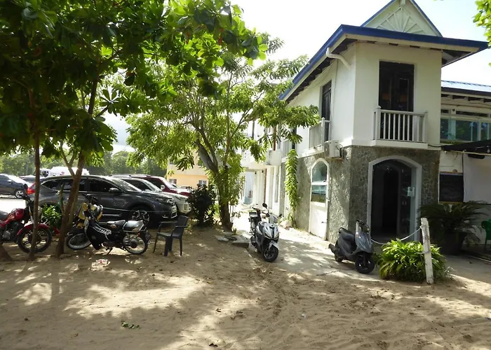 Cortlang Vacation Rentals, El Pueblito