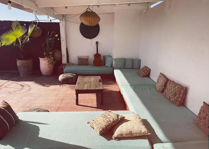 La Paix Hotel , Restaurant