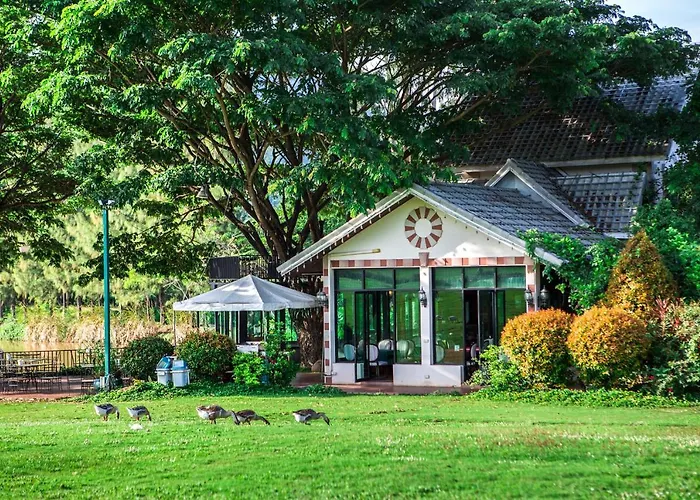 Chateau De Khaoyai Hotel & Resort