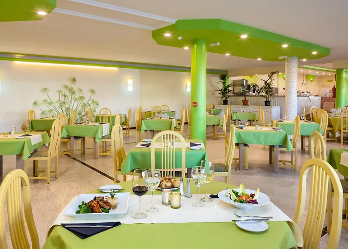 Hotel Tropical Park