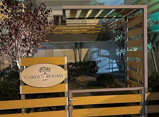 Aktes Pierias (Garden Rooms)