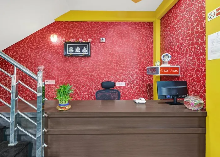 Itsy Hotels Harsha Comforts,600 Mts From Coffee Museum