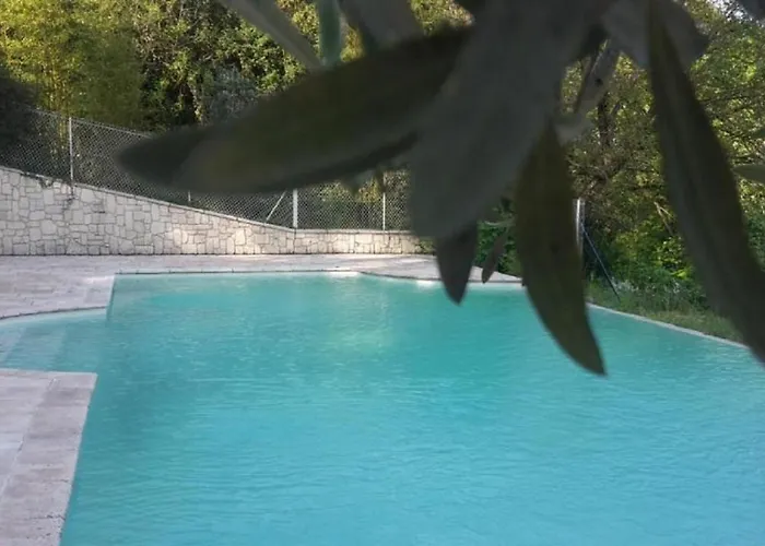 Château Marith - Etablissement climatisé avec Piscine