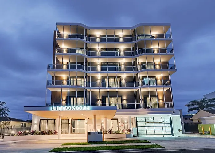 Littomore Suites Kingswood