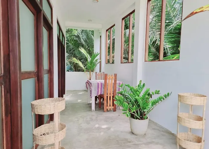 Sandil Surf House