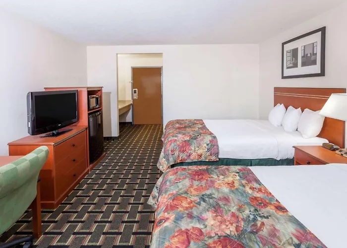 Baymont By Wyndham Decatur