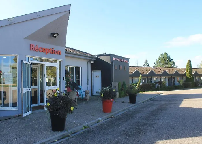 Logis Hotel Des Portes De Meuse