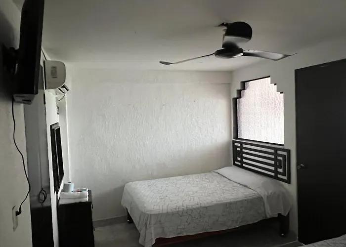 Hotel magallanes Acapulco con cocineta 100 Metros de playa