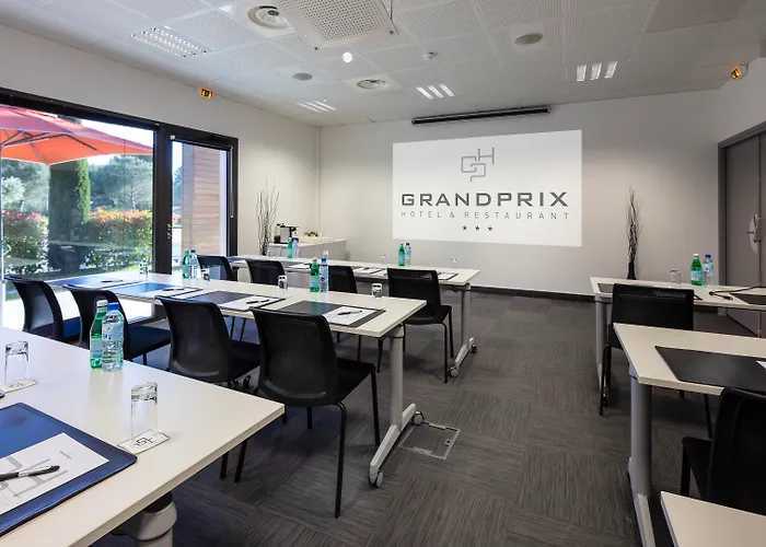 Grand Prix Hotel & Restaurant
