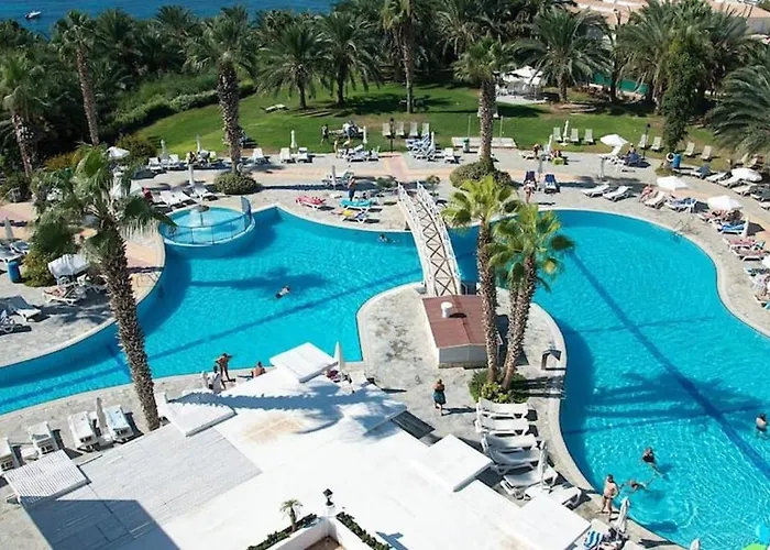 Ascos Coral Beach Hotel