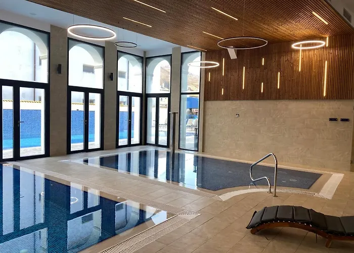 River Hotel & Spa