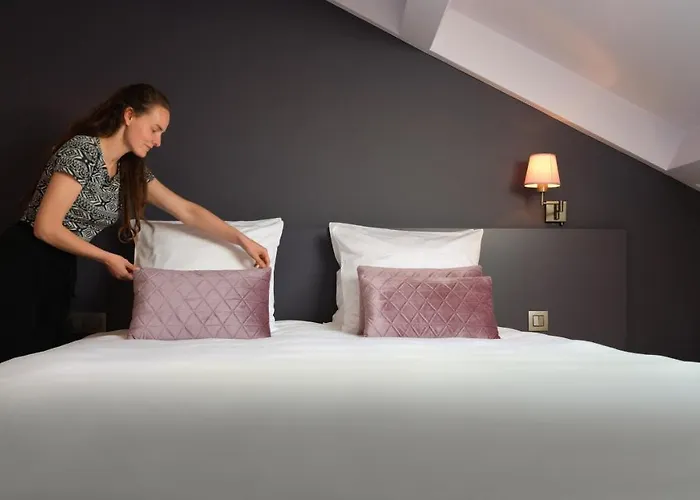 Le 24 Hotel