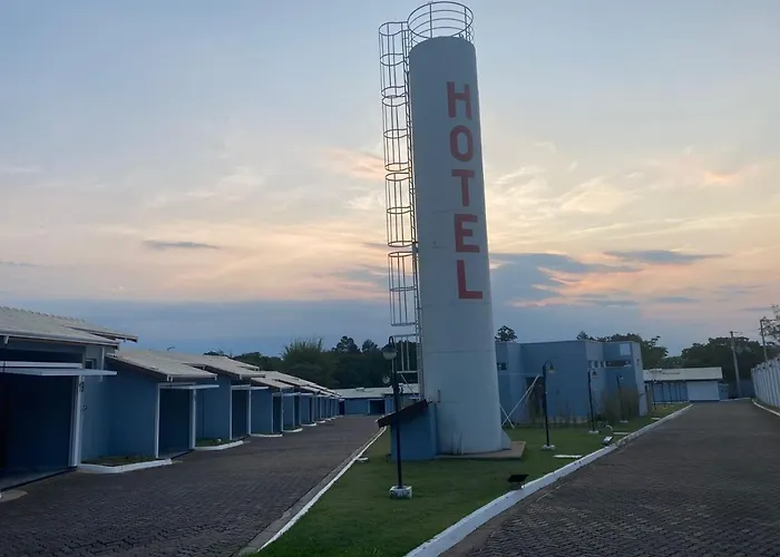 Hotel E Pousada Isis