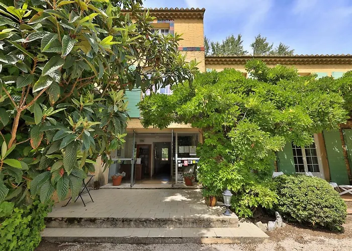 Logis Hôtel Castel Mouisson