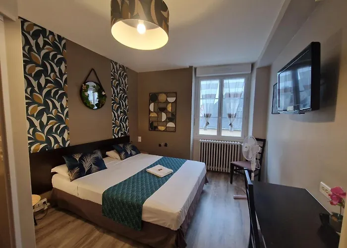 Hotel Saint François Précigné Soirée étape sur demande Proche Sablé-sur-Sarthe
