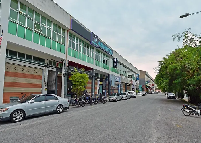 Capital O 90674 4S Hotel