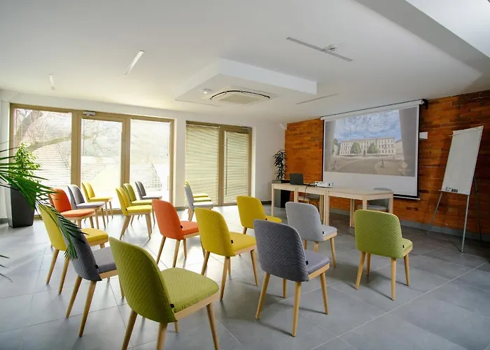 Hotel Adalbert Szent Tamas Haz