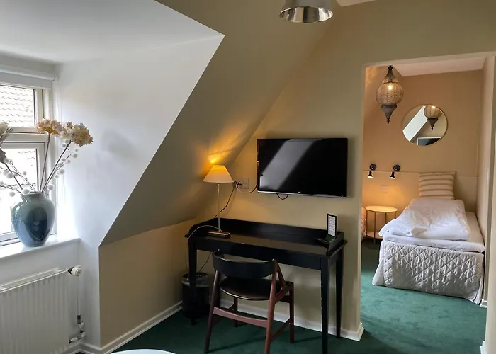 Villa A Hotel