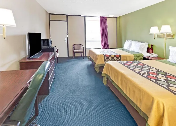 Super Inn&Suites Carrollton