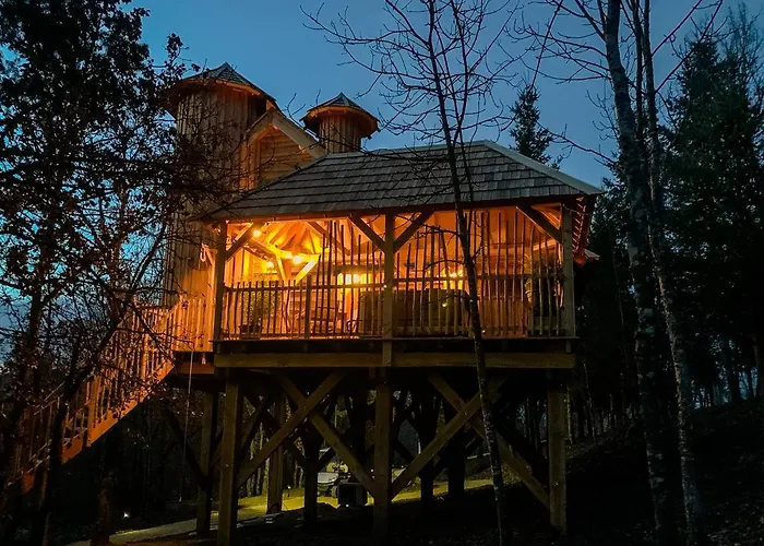 Cabane Château hôtel luxe avec spa privatif Aulteribe - Le Peydébé