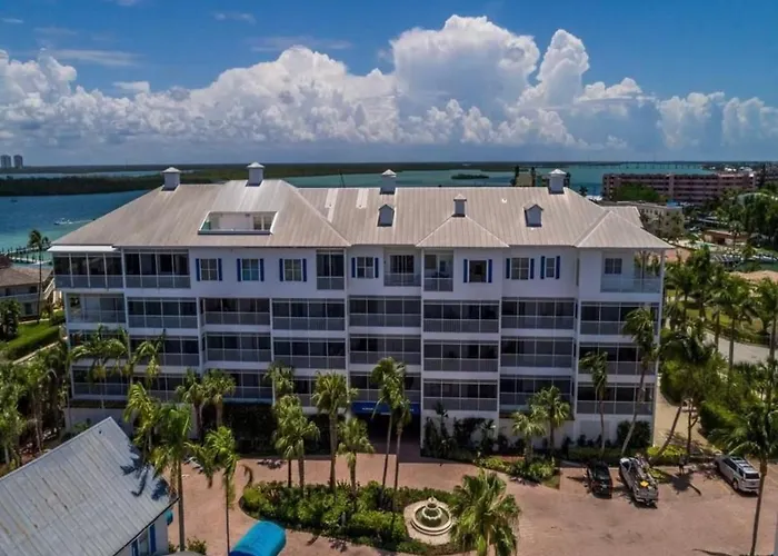 Olde Marco Inn